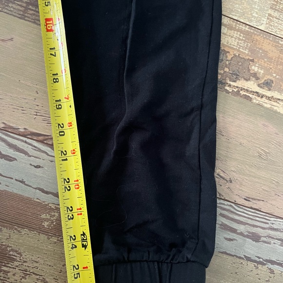 Reebok Light Weight Joggers - Picture 2 of 4